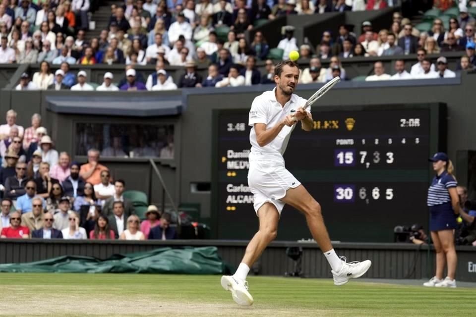 Daniil Medvedev volió a perder la Semifinal ante Alcaraz.