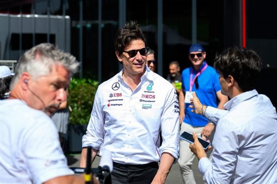 Toto Wolff se ilusiona con el renacer de Mercedes.