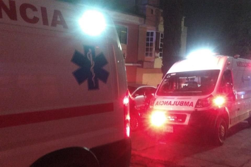 Bomberos y Protección Civil fueron alertados de un estruendo en la Calle de Abasolo, Colonia Independencia.