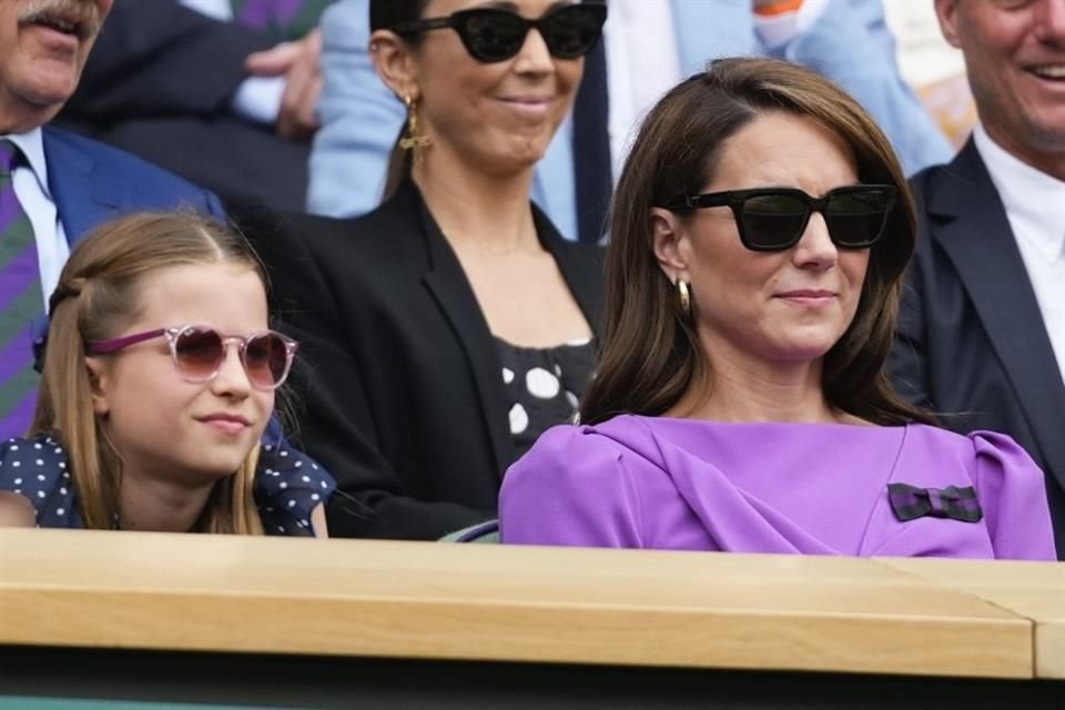 Carlota y Kate estuvieron en primera fila del palco para disfrutar del torneo.