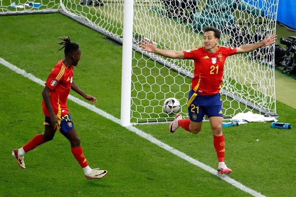 Mikel Oyarzabal le respondió Luis de la Fuente y fue quien anotó el segundo tanto de los español.