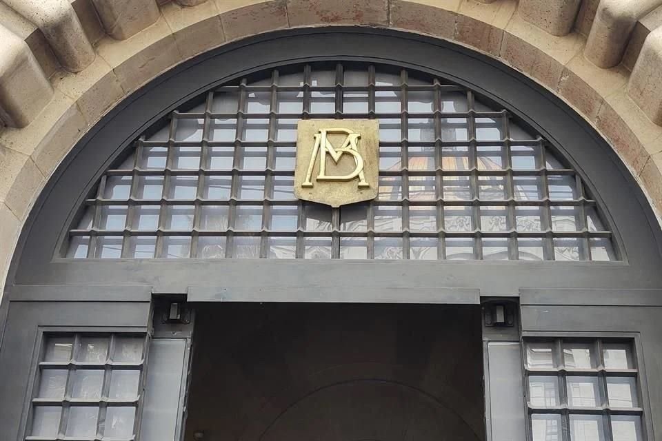 En su informe publicado hoy, el instituto central indicó que, en atención al artículo 55 de la Ley del Banco de México, dicha cantidad será entregada a más tardar en el mes de abril, aunque faltan dos días para que culmine el mes.