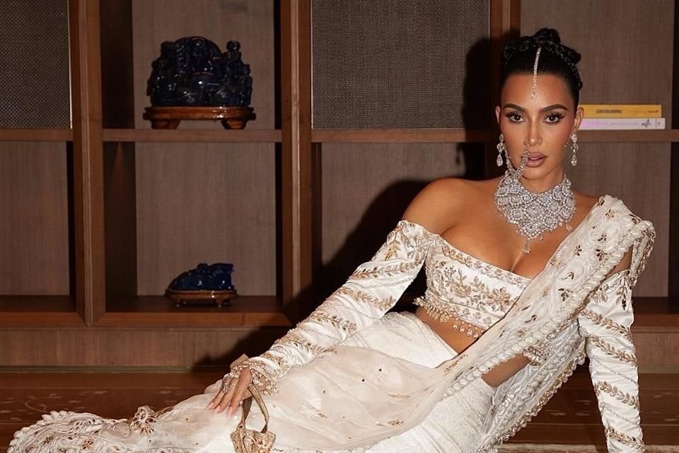 Kim Kardashian fue una de las invitadas famosas a la boda de Anant Ambani.