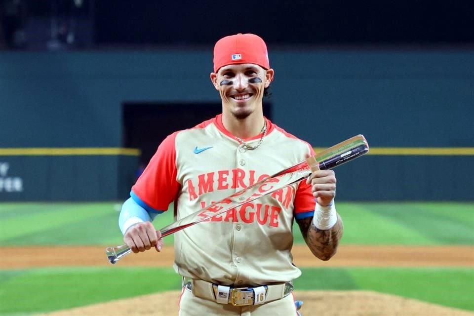 El mexicano Jarren Duran fue designado como el MVP.