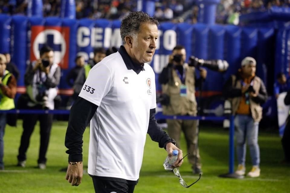 Juan Carlos Osorio aclaró que no tiene redes sociales.