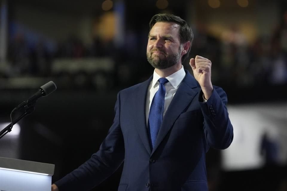 J.D. Vance criticó el respaldo de Joe Biden en 1993 al TLCAN.