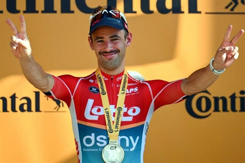 Victor Campenaerts ganó la etapa.