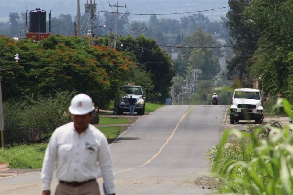 Habitantes de localidades de la Delegación de La Laga, como La Mezquitera, se percibieron el olor a gasolina desde la madrugada de hoy.