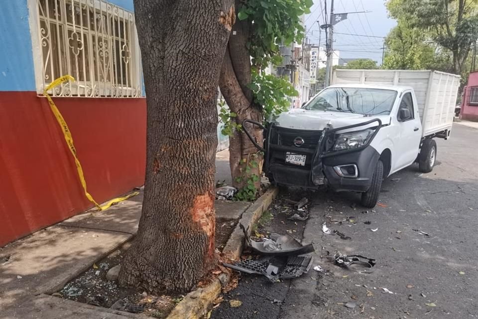 Fue en el cruce con la Calle Naranjos cuando desconocidos a bordo de una motocicleta se le emparejaron y dispararon contra la mujer, quien recibió un par de impactos en los brazos. 