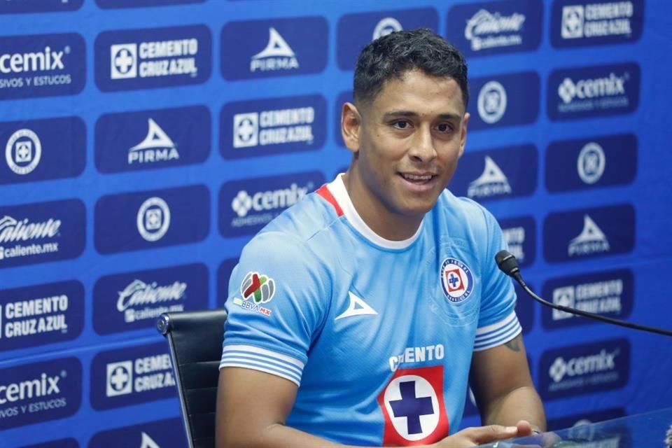 Luis Romo está de regreso en Cruz Azul tras un irregular paso en Rayados, y con La Máquina de Anselmi busca retomar su mejor nivel.