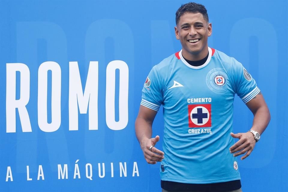 Luis Romo está de regreso en Cruz Azul tras un irregular paso en Rayados, y con La Máquina de Anselmi busca retomar su mejor nivel.