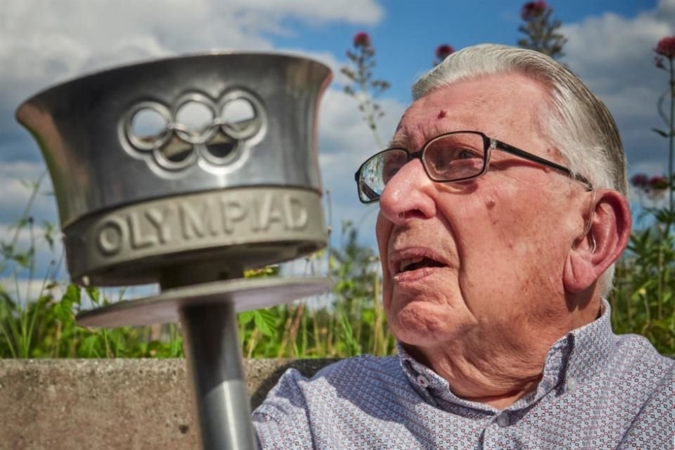 El ex atleta Daniel Rebiffé, de 99 años, portará en París la antorcha de los Juegos Olímpicos después de hacerlo en Londres 1948.