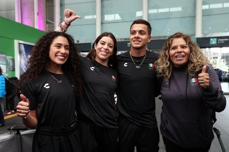 Alejandra Orozco, abanderada nacional en la Inauguración, destacó el orgullo que será llevar la bandera de México en París 2024.