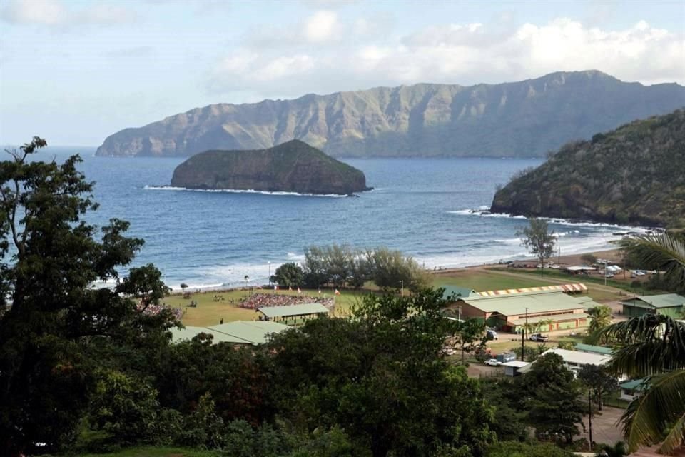 Vista de Hiva Oa, la segunda isla más grande de las Islas Marquesas, que aspiran a ser incluidas como Patrimonio de la Humanidad en una declaratoria mixta, que abarca su riqueza natural y cultural.