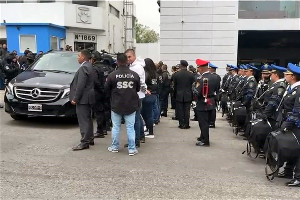 Elementos de la SSC estuvieron presentes en el funeral de Milton Morales Figueroa, mando de la SSC.