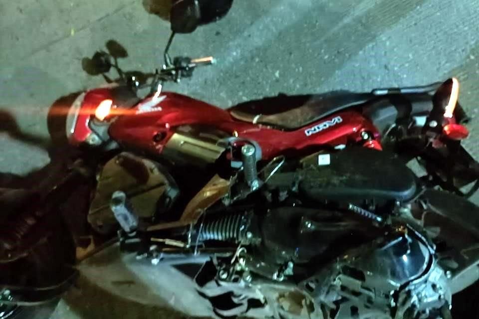 En accidentes distintos, dos conductores de motocicleta fallecieron la noche del domingo en la Ciudad de México.