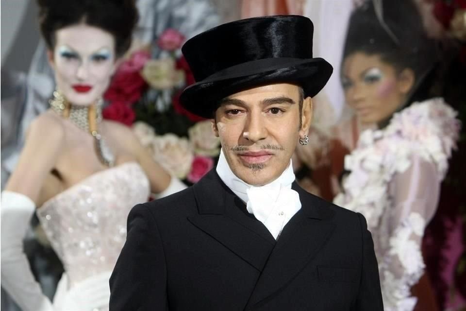 El diseñador John Galliano compartió que dejará de trabajar con la firma Maison Margiela en otoño.