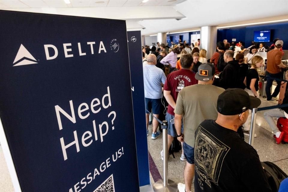 EU abrió una investigación a Delta tras la cancelación masiva de vuelos.