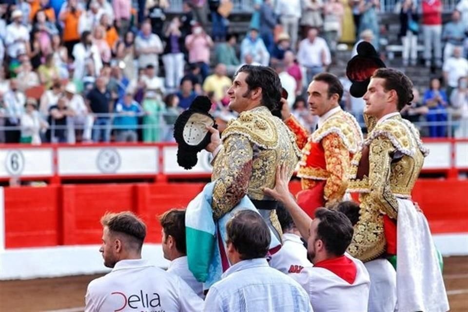 Gran tarde de toros.