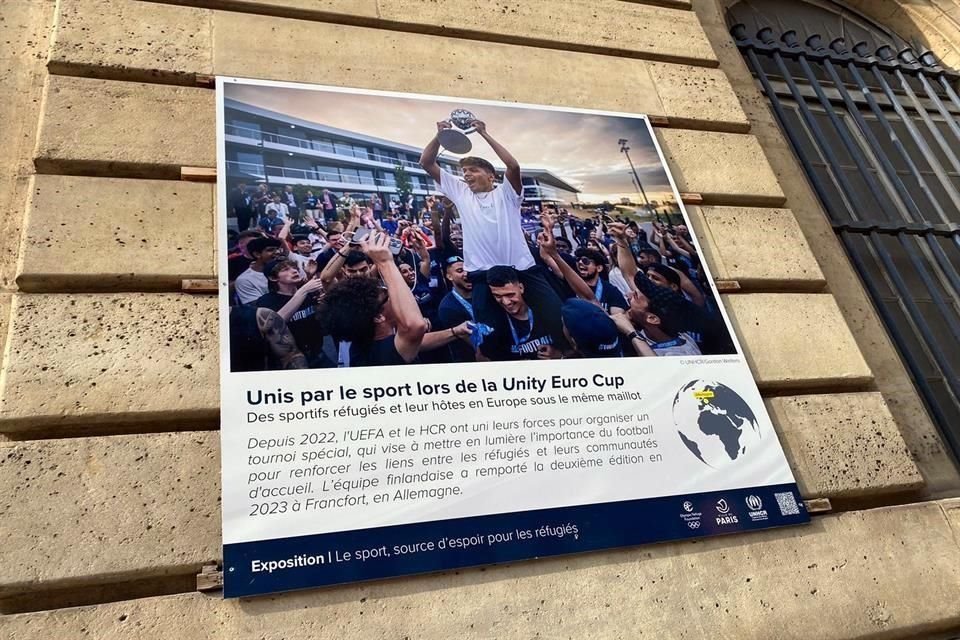 Con la exposición se pretende ilustrar la capacidad del deporte para mejorar la vida de las personas desplazadas por la fuerza.