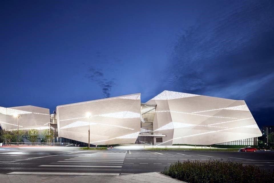 La forma del museo encarna el esplendor del paisaje de la región.