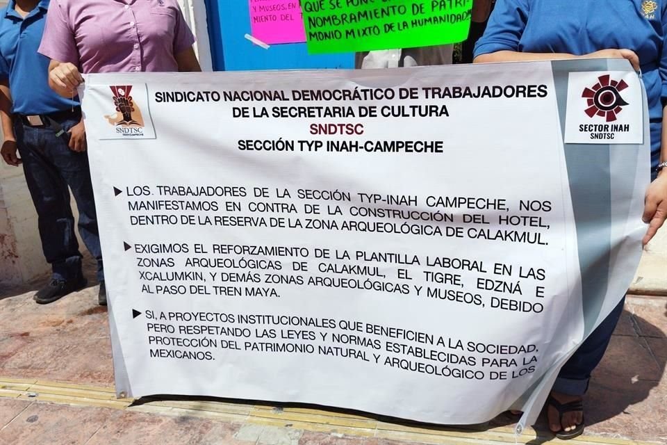 Trabajadores del INAH han protestado por el impacto del Tren Maya.