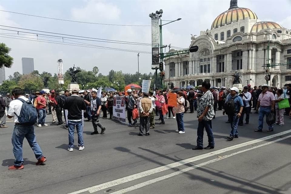 El tránsito se encuentra afectado tanto para vehículos particulares como para las unidades del Trolebús.