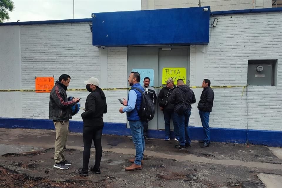 Un grupo de unos 35 uniformados tomó el Puesto de Mando, en la Alcaldía Venustiano Carranza, donde tienen su centro de operaciones.