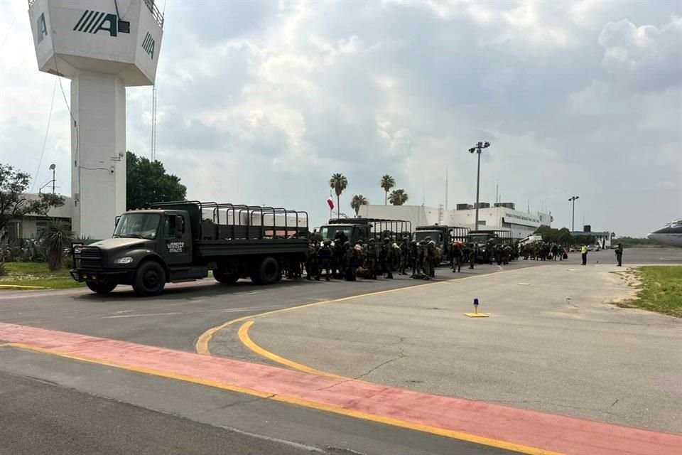 Los elementos reforzarán el despliegue militar que actualmente se mantiene en la zona de Nuevo Laredo.