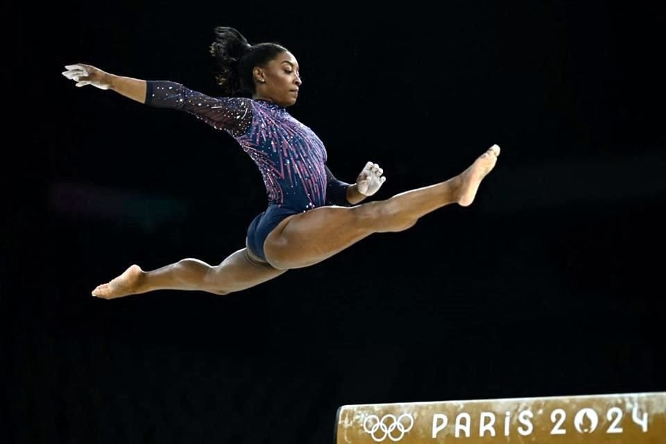 Simone Biles implementará una nueva técnica en las barras asimétricas para los Juegos Olímpicos París 2024.