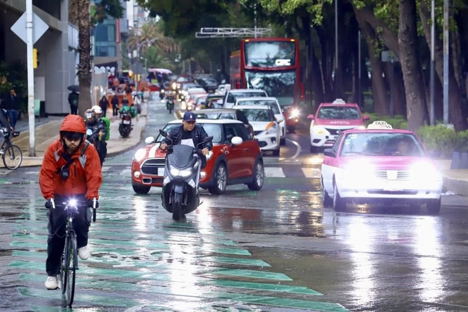 De acuerdo con las autoridades, las fuertes lluvias continuarán hasta septiembre.