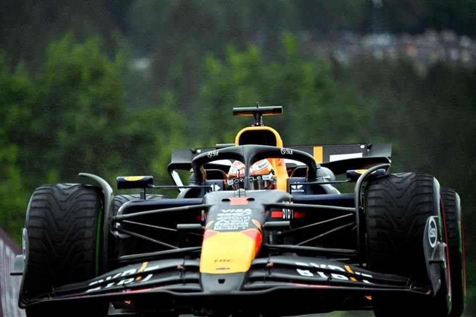 Max Verstappen, pese a quedarse con la pole en la qualy, deberá arrancar undécimo por la penalización de 10 puestos que recibió.