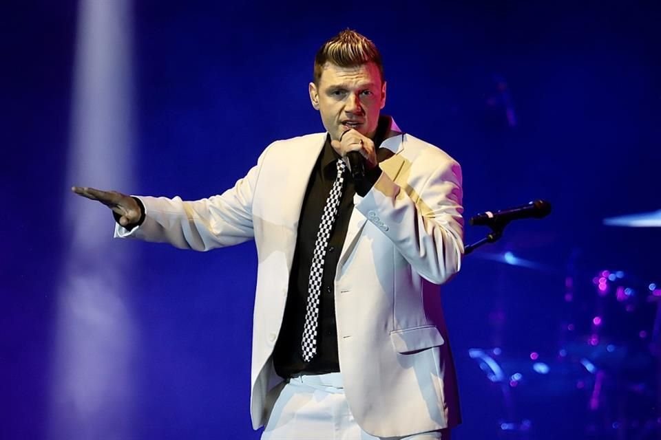 El cantante Nick Carter cumplió el último deseo de una fanática que padece una enfermedad terminal en Frankfurt, Alemania.