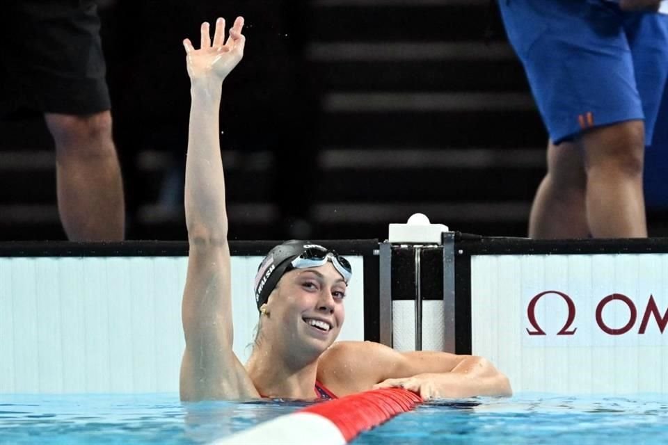 Con un tiempo de 55.38 segundos en los 100 metros mariposa, Gretchen Walsh estableció un nuevo récord olímpico en la natación.