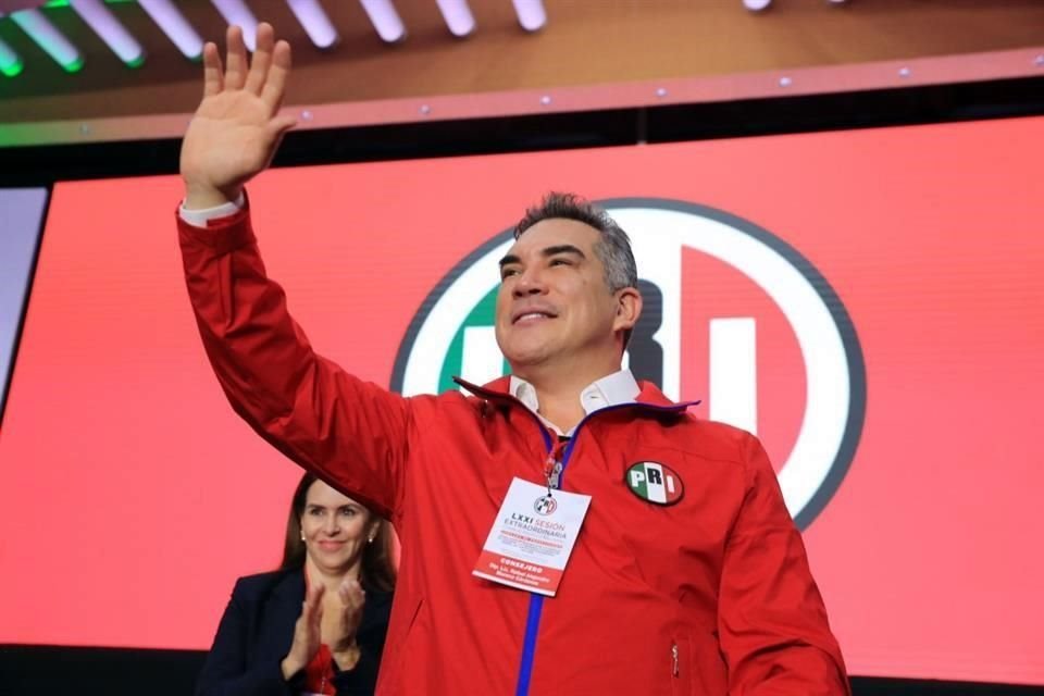 Alejandro Moreno Cárdenas pidió su confianza para volver a dirigir el partido, a pesar de que el PRI registró el peor resultado electoral de su historia.