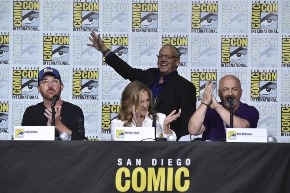 Igualmente, estuvieron presentes Scott Grimes, Wendy Schaal, Dee Bradley Baker y Matt Weitzman, de 'American Dad'.