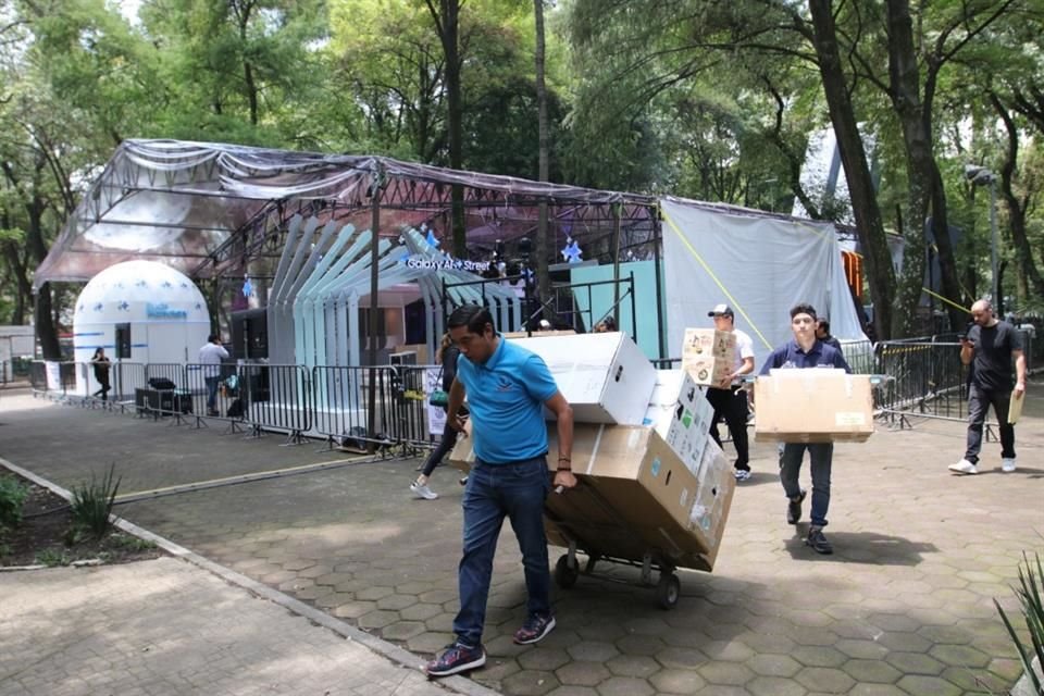 Un stand publicitario fue ubicado en el Parque España. 