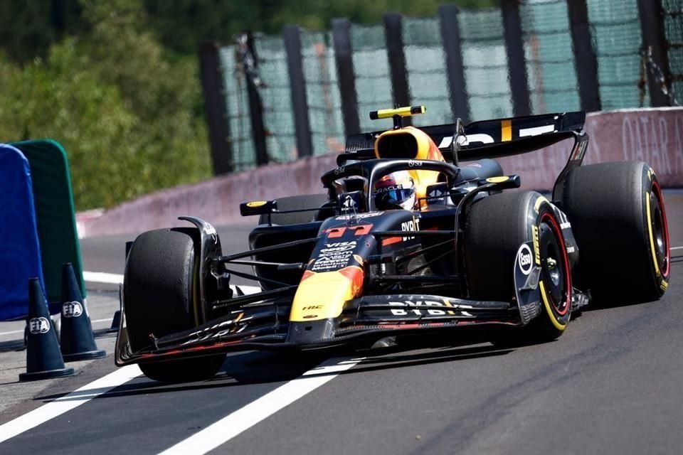 Sergio Pérez no pudo encontrarle el ritmo a la carrera, pero salió ganón al quedarse con el séptimo puesto y sumar más puntos.