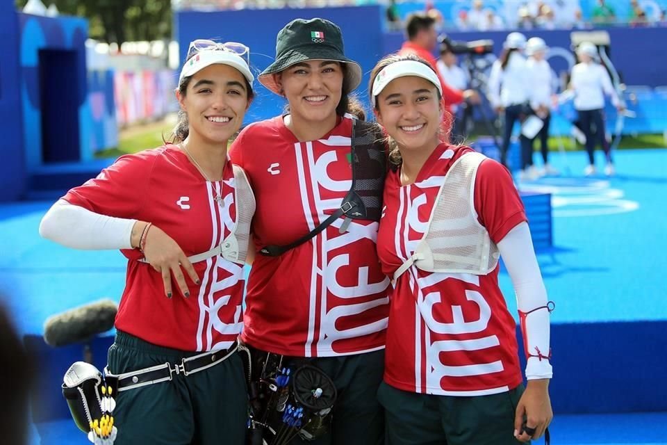 Ana Paula Vázquez, Alejandra Valencia y Ángela Ruiz conquistaron la presea de bronce en el Tiro con Arco femenil de París 2024.