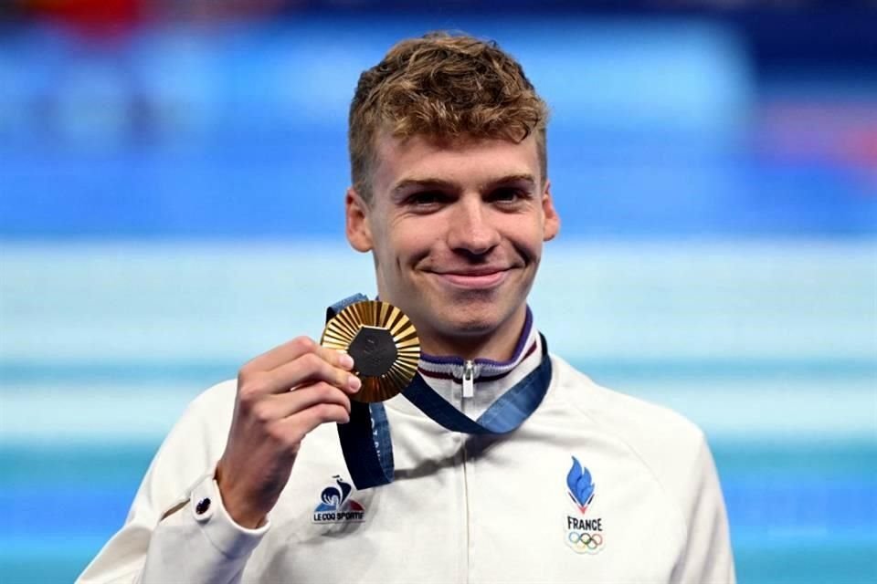 Leon Marchand acabó con el récord olímpico de los 400 metros combinado de los Juegos Olímpicos que tenía Michael Phelps.