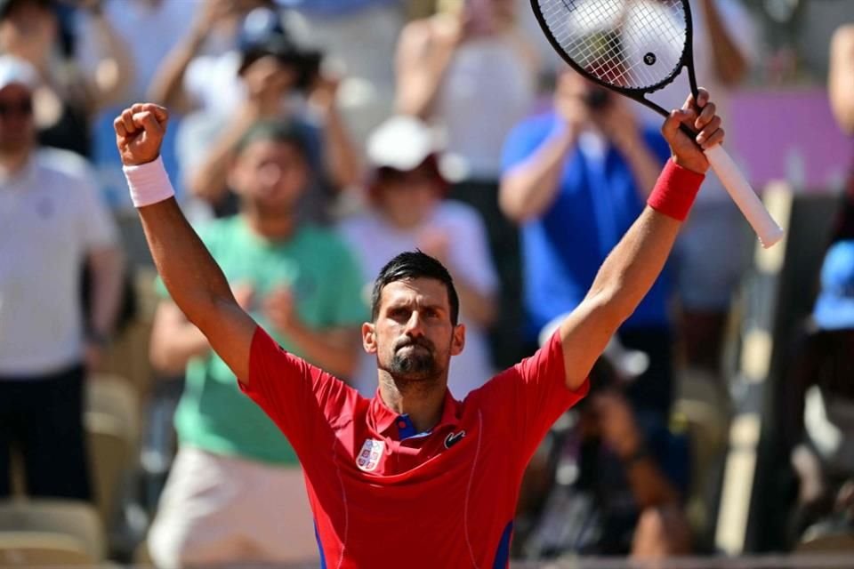 Djokovic celebra la victoria ante Nadal.