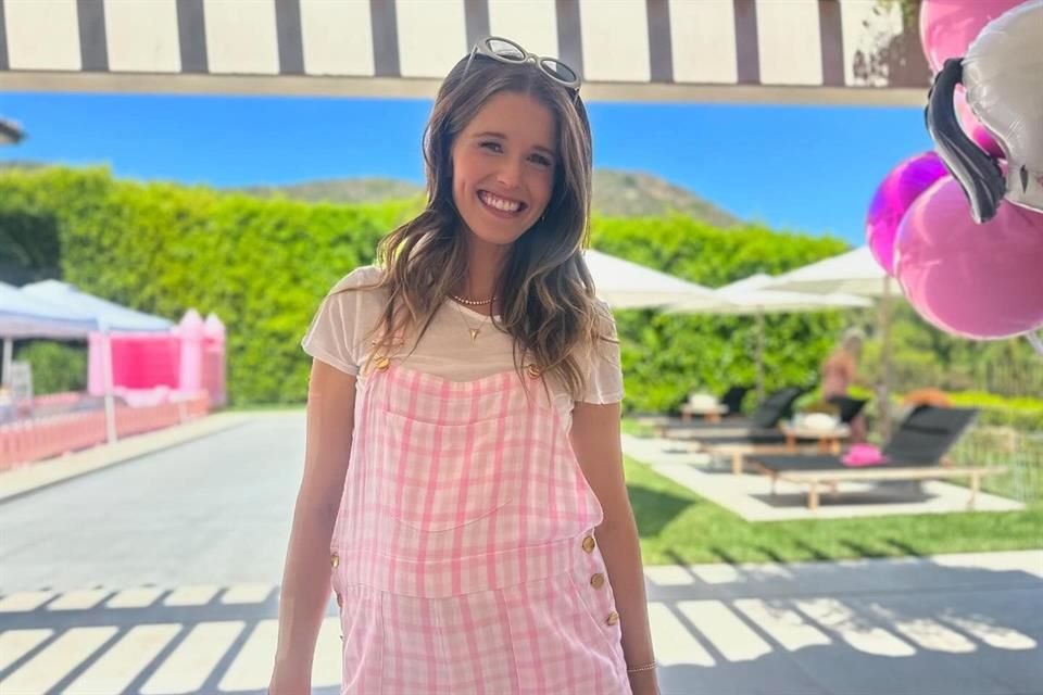 Katherine Schwarzenegger posó su embarazo para confirmar la noticia.