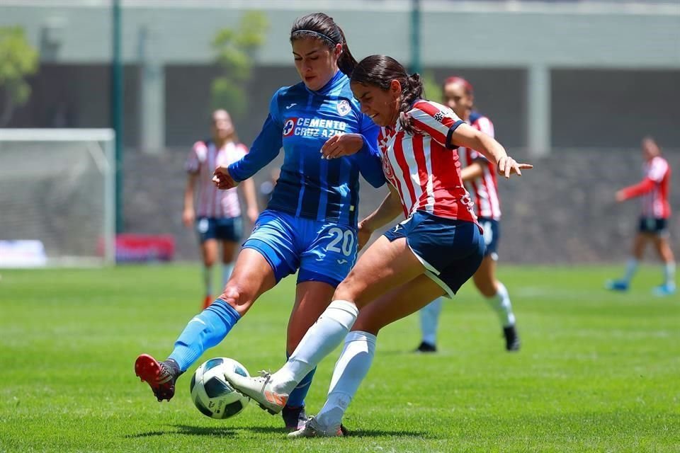 Cruz Azul dejó ir la victoria en el último minuto.