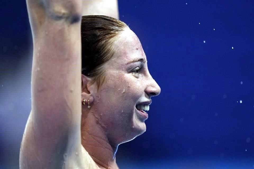 Mollie O'Callaghan completó los 200 metros libres en un tiempo de 1:53.27 para imponer nueva marca olímpica y ganar la medalla de oro.