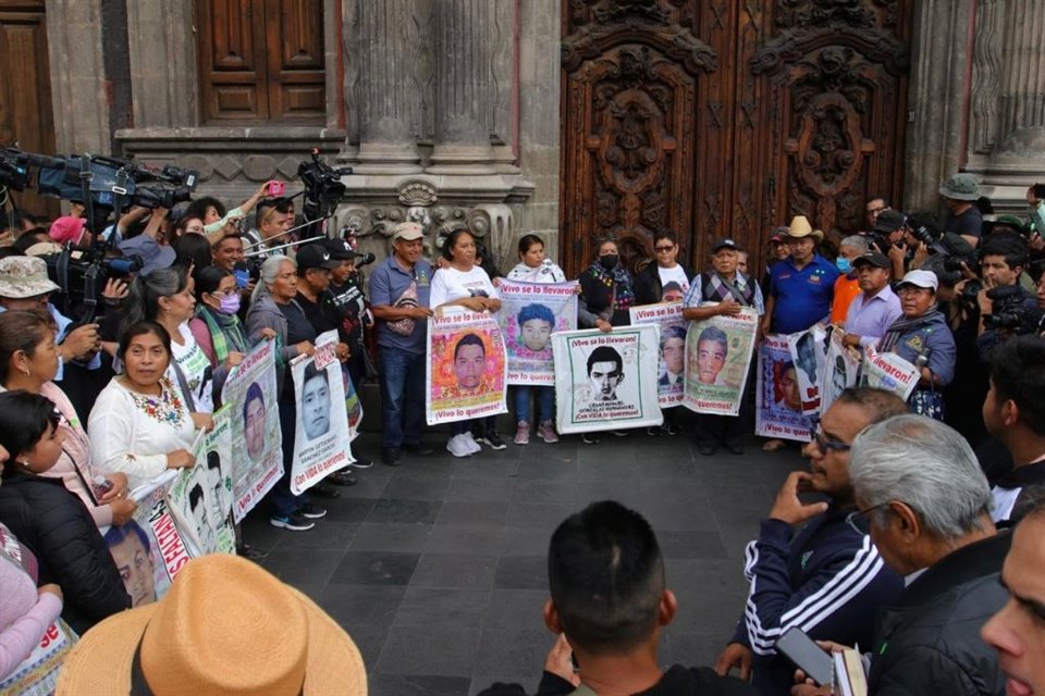 La virtual Presidenta electa, Claudia Sheinbaum se comprometió a que caso Ayotzinapa será tema central en su Gobierno, reveló abogado de 43.