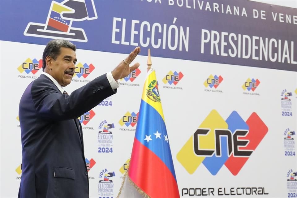 Gobierno de Nicolás Maduro retiró a personal diplomático de 7 países luego que estos exigieran revisión completa de resultados de elección.