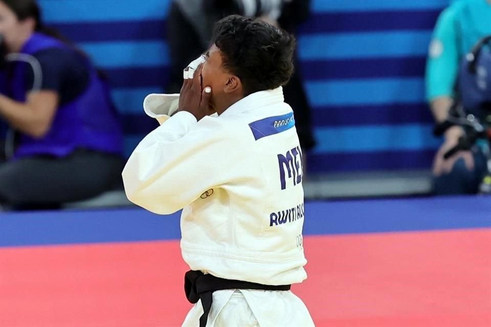 La judoca Prisca Awiti consiguió la medalla de plata en los Juegos Olímpicos de París 2024, la primera para México en este deporte.