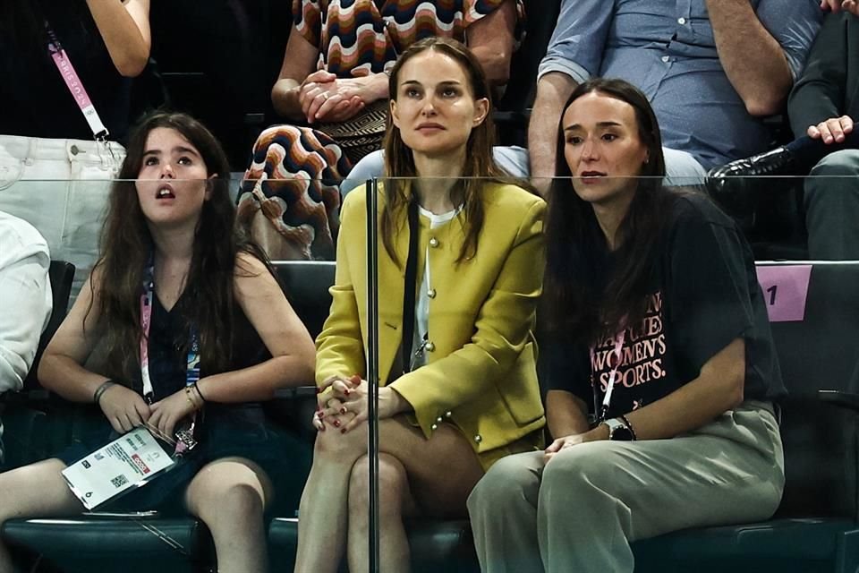 Natalie Portman estuvo al pendiente de la participación de Simone Biles.