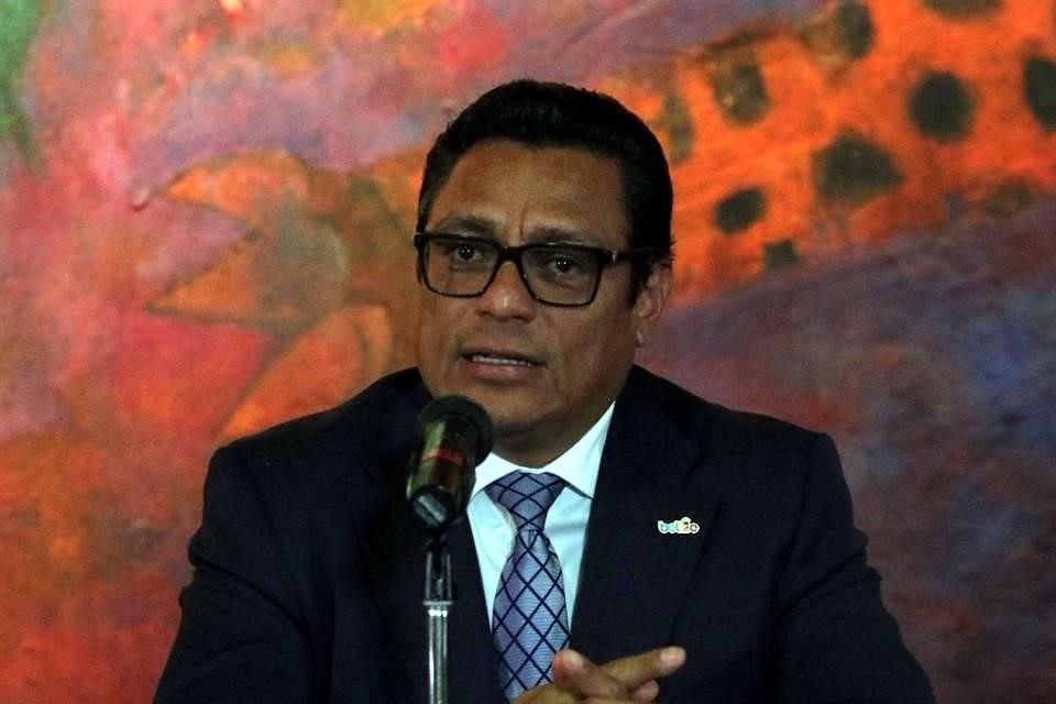 En el anuncio también participó Óscar Lorenzo Arnold, Embajador de Belice, país invitado de la edición 2024 de la FILAH.