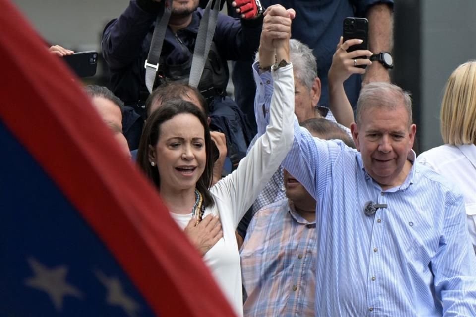 María Corina Machado y Edmundo González durante una protesta en Caracas.